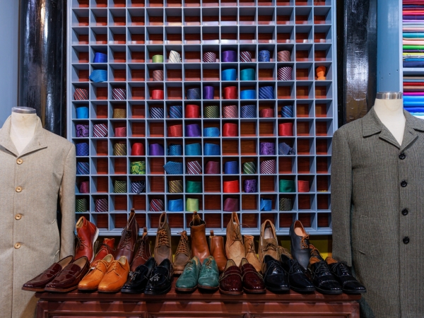 Best Tailor in Hoi An for Men’s Custom Suits | BlueChic