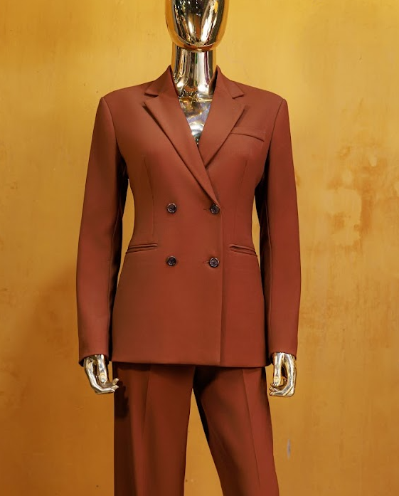 Elegant Lady Suit