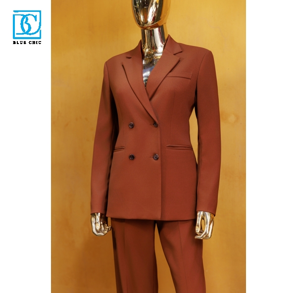 Elegant Lady Suit